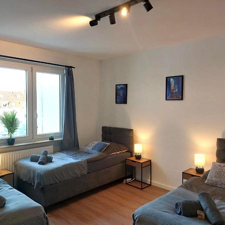 Rtr Essen - Fuer Bis Zu 8 Personen - Voll Ausgestattet - Zentral Limbecker Platz - Messe - Uniklinikum - Smart Tv - Modernアパートメント エクステリア 写真