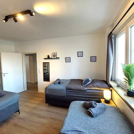 Rtr Essen - Fuer Bis Zu 8 Personen - Voll Ausgestattet - Zentral Limbecker Platz - Messe - Uniklinikum - Smart Tv - Modernアパートメント エクステリア 写真