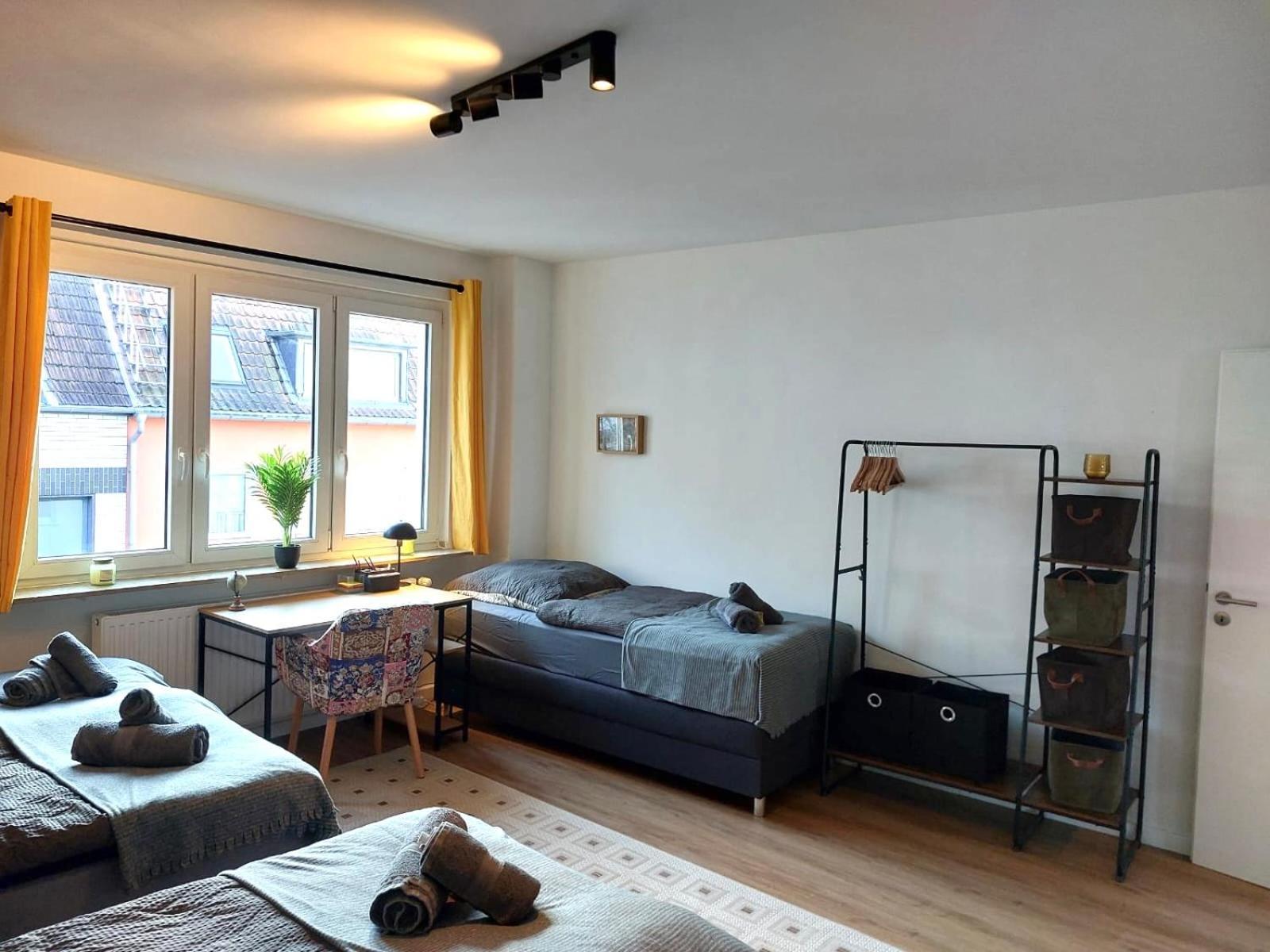Rtr Essen - Fuer Bis Zu 8 Personen - Voll Ausgestattet - Zentral Limbecker Platz - Messe - Uniklinikum - Smart Tv - Modernアパートメント エクステリア 写真